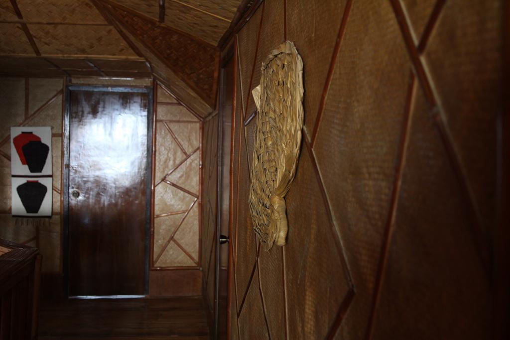 Bamboo House Beach Lodge & Restaurant Пуэрто-Галера Экстерьер фото