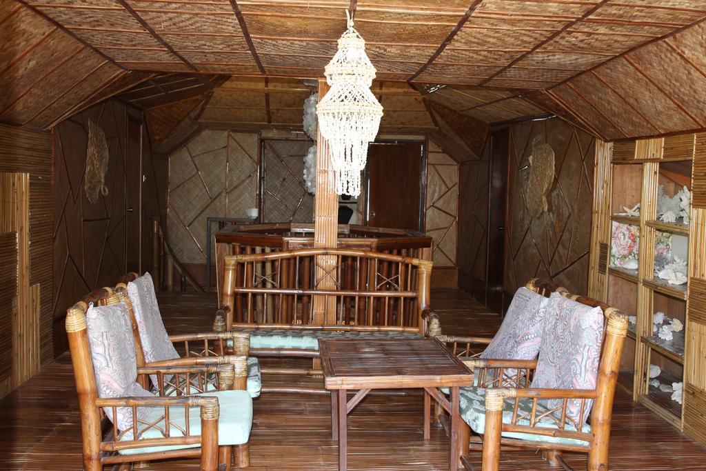 Bamboo House Beach Lodge & Restaurant Пуэрто-Галера Экстерьер фото